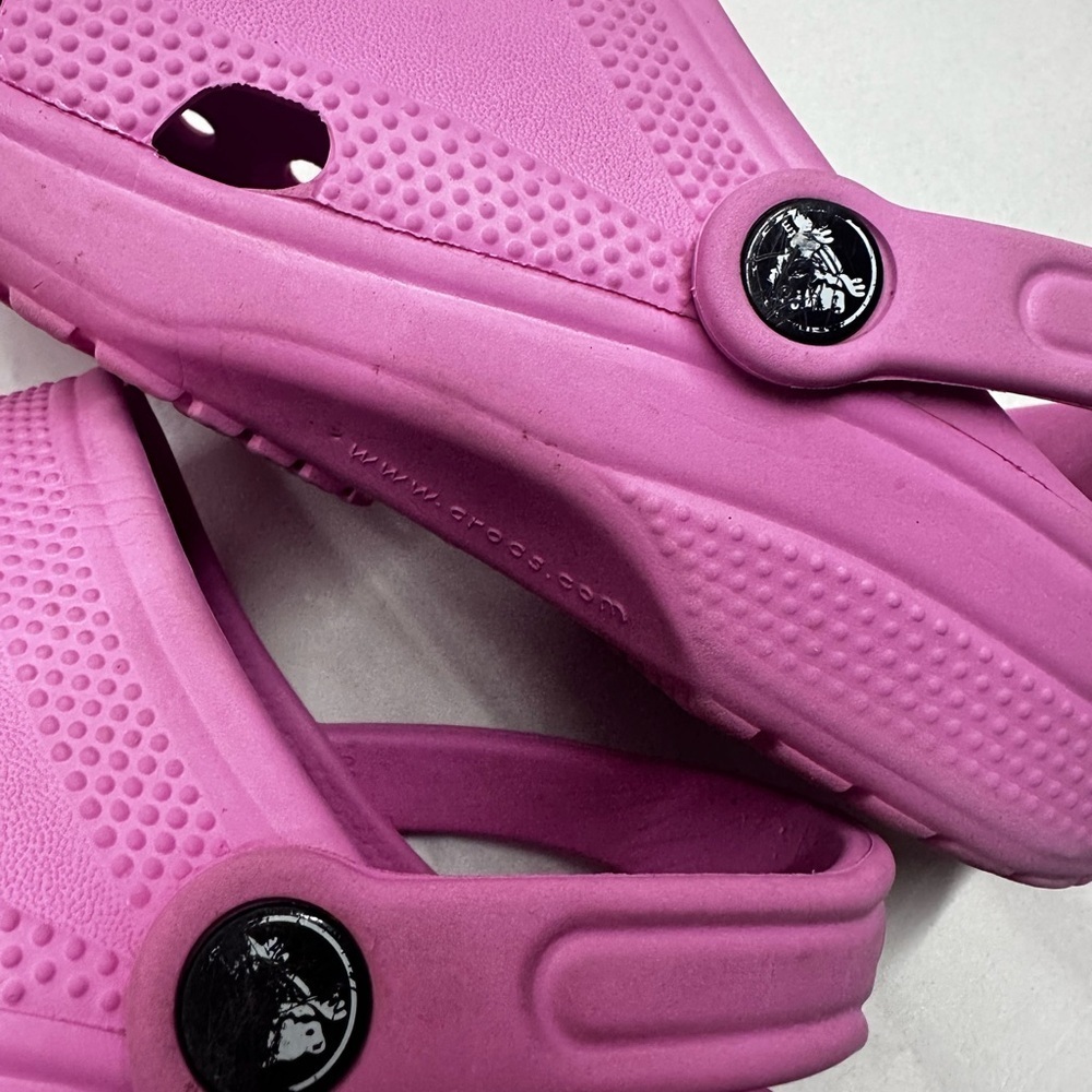 Crocs Classic Clog Sz: M:5/W:7 Taffy Bubble gum Ballerina Pink Lightweight. - Picture 7 of 8